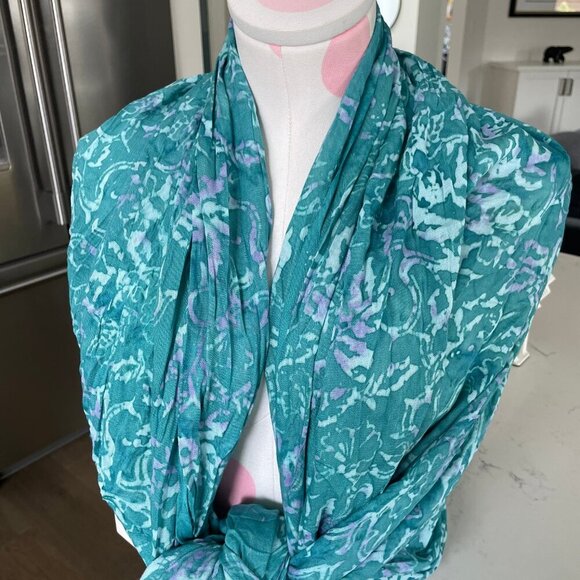 Fringed Tie Dye Wrap/Cover Up/Scarf Green White Purple OS No Brand Fabric Tags - Picture 2 of 5